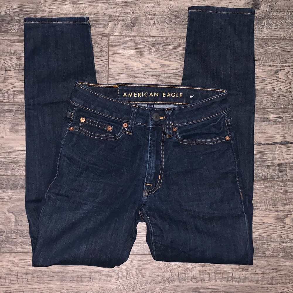American Eagle Dark Wash Slim Fitting Skinny Jeans